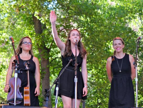 I'm With Her: Sara Watkins, Sarah Jarosz & Aoife O'Donovan