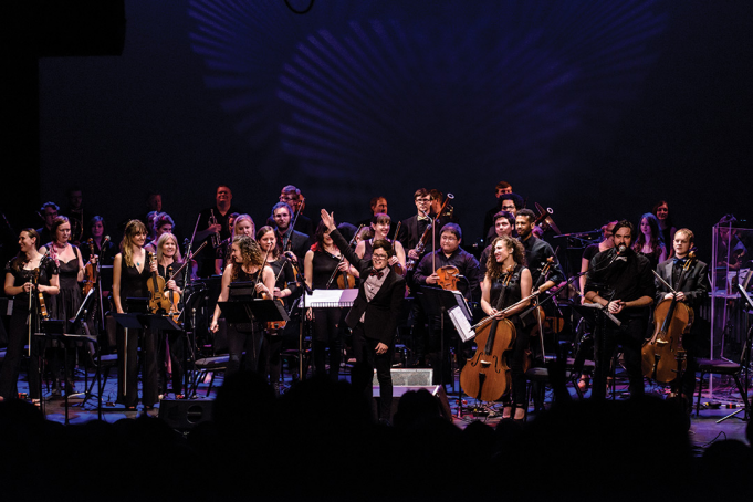 Seattle Rock Orchestra Performs The Dark Side Of The Moon